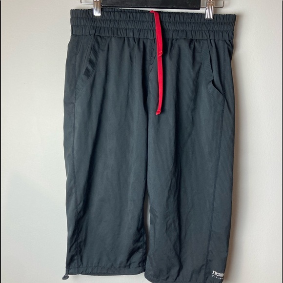 Running Room capris - Picture 1 of 10